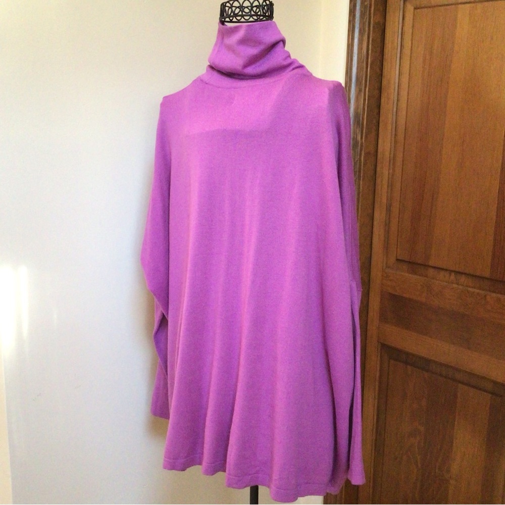 Lou and Grey turtleneck sweater, Small - Picture 2 of 6